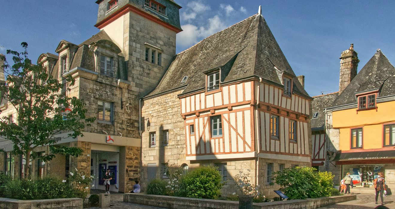 Quimper Place De La Terre Au Duc