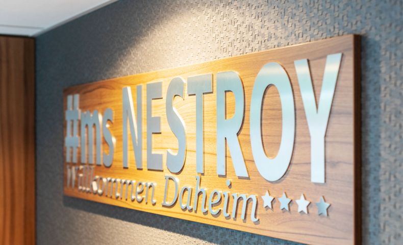 Ms Nestroy
